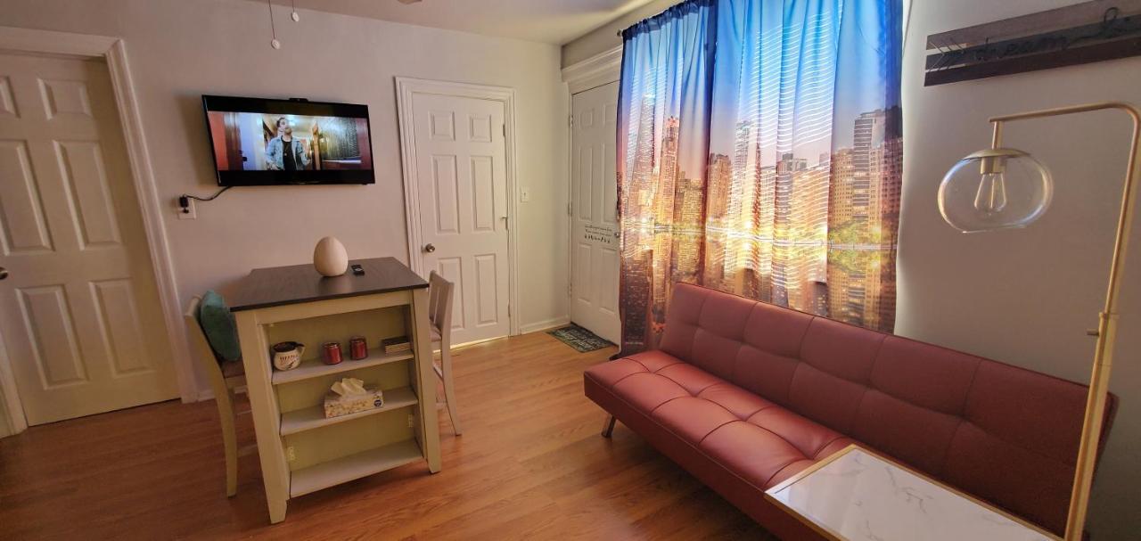 Cozy 1 Bedroom, 1 Min From Irving Park Blue Line, Free Parking Чикаго Экстерьер фото