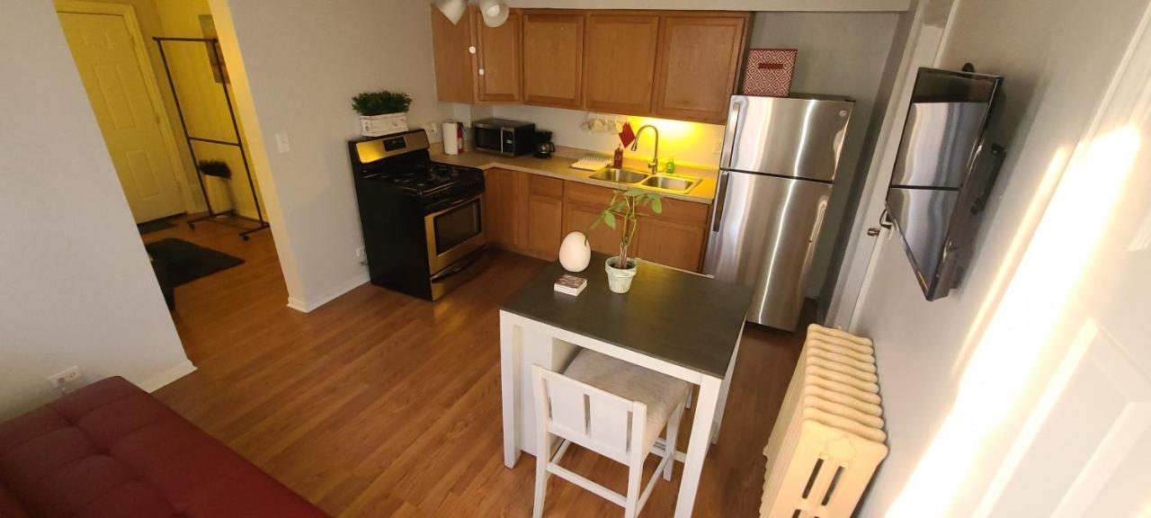 Cozy 1 Bedroom, 1 Min From Irving Park Blue Line, Free Parking Чикаго Экстерьер фото